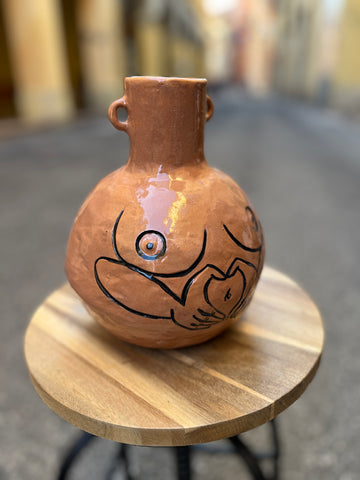 La Donna Cuore / Decorative Ceramic Vase / hand-made, hand-decorated