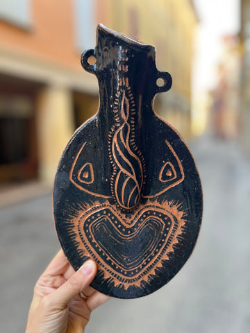 La Donna Tribal / Ceramic Wall Vase / hand-made