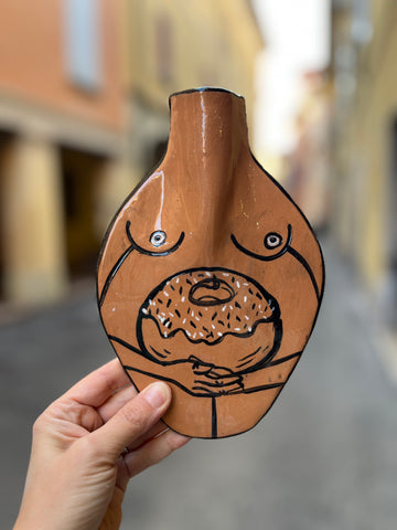 La Donna dolce / Ceramic Wall Vase / hand-made